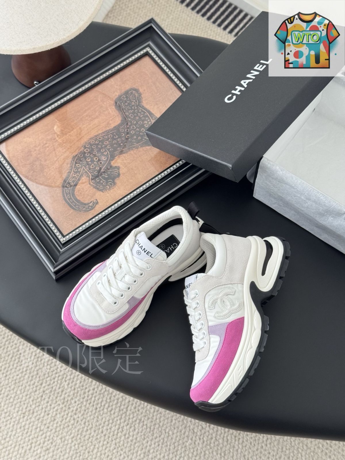 【メタリックで足元煌めく♡】CHANEL スニーカー 新作》目を惹くメンズスニーカー♪【CHANEL】スニーカー (CHANEL