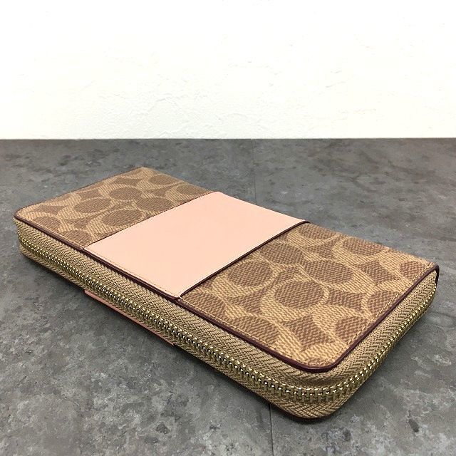 み COACH