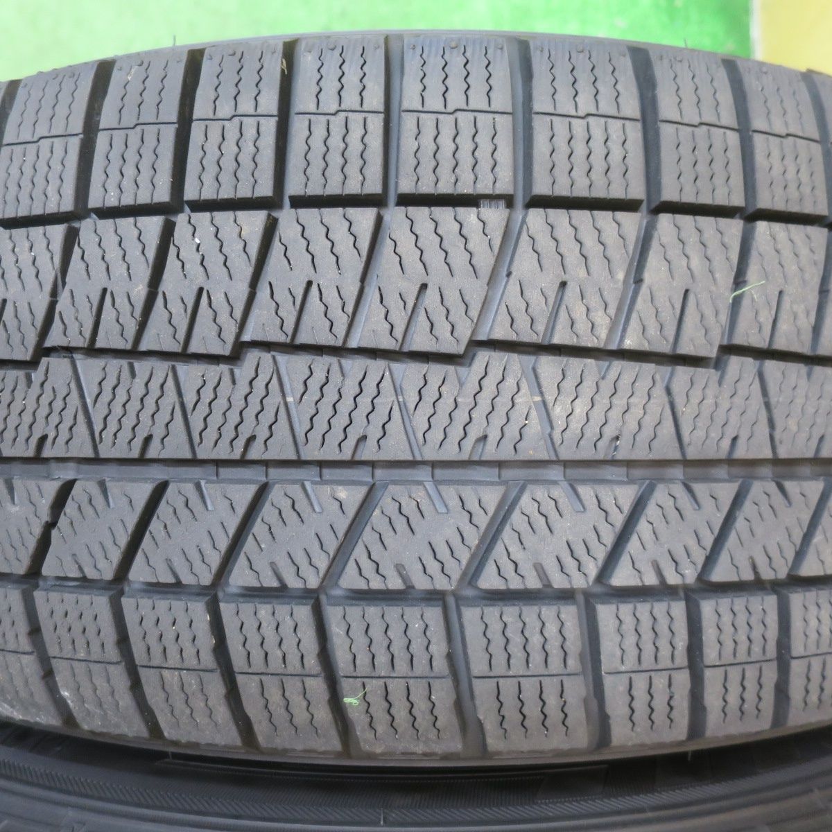 バリ溝！21年！キレイ！9.5分☆スタッドレス 215/55R17 ダンロップ 