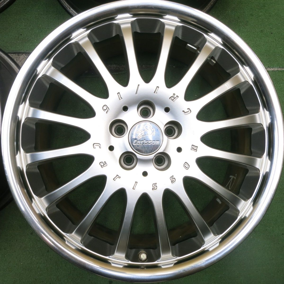 送料無料] キレイ☆プリウス 等 Carlsson CR1/16 カールソン 18インチ 
