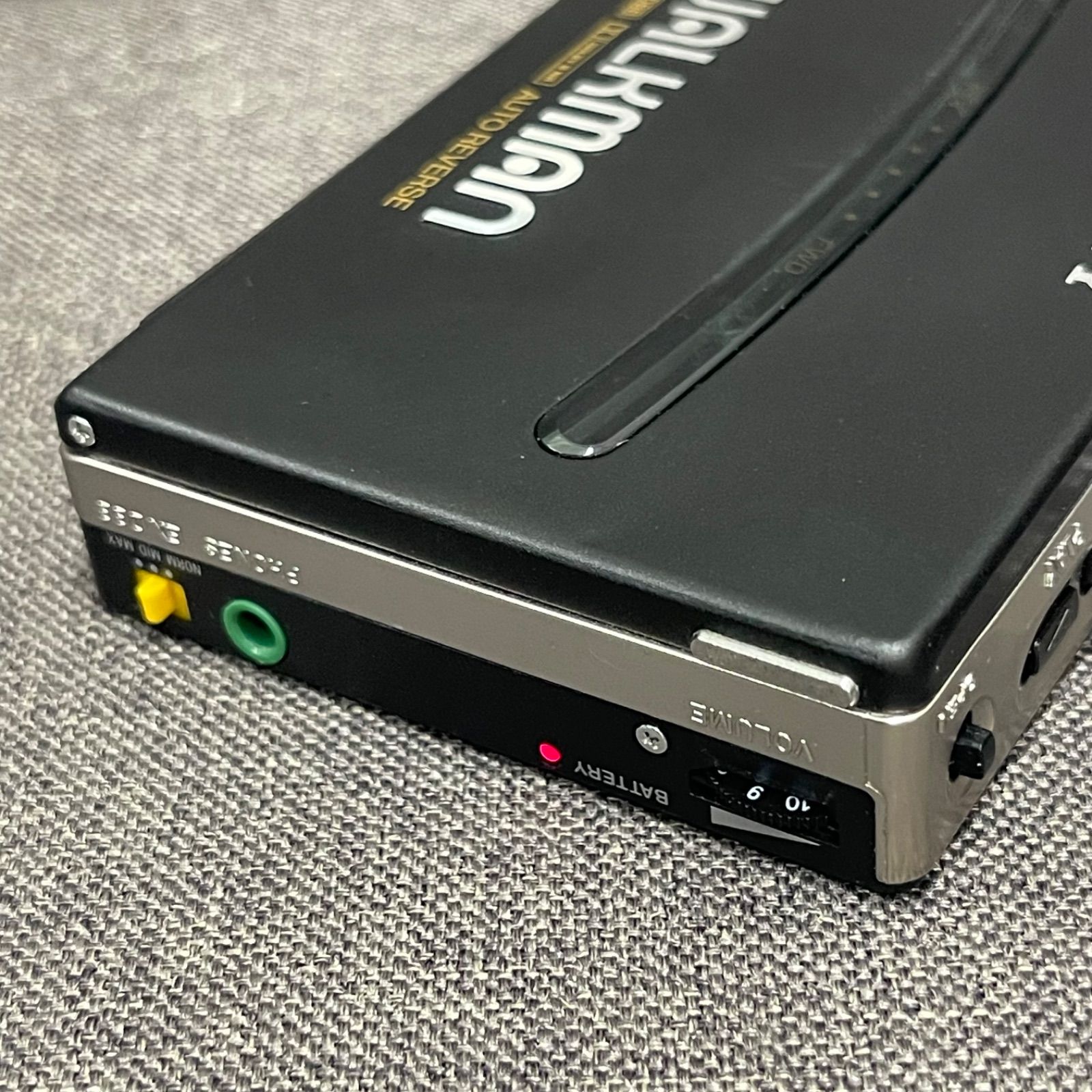 完全ジャンク品】コカコーラ/ソニーカセットウォークマンSONY WM-190