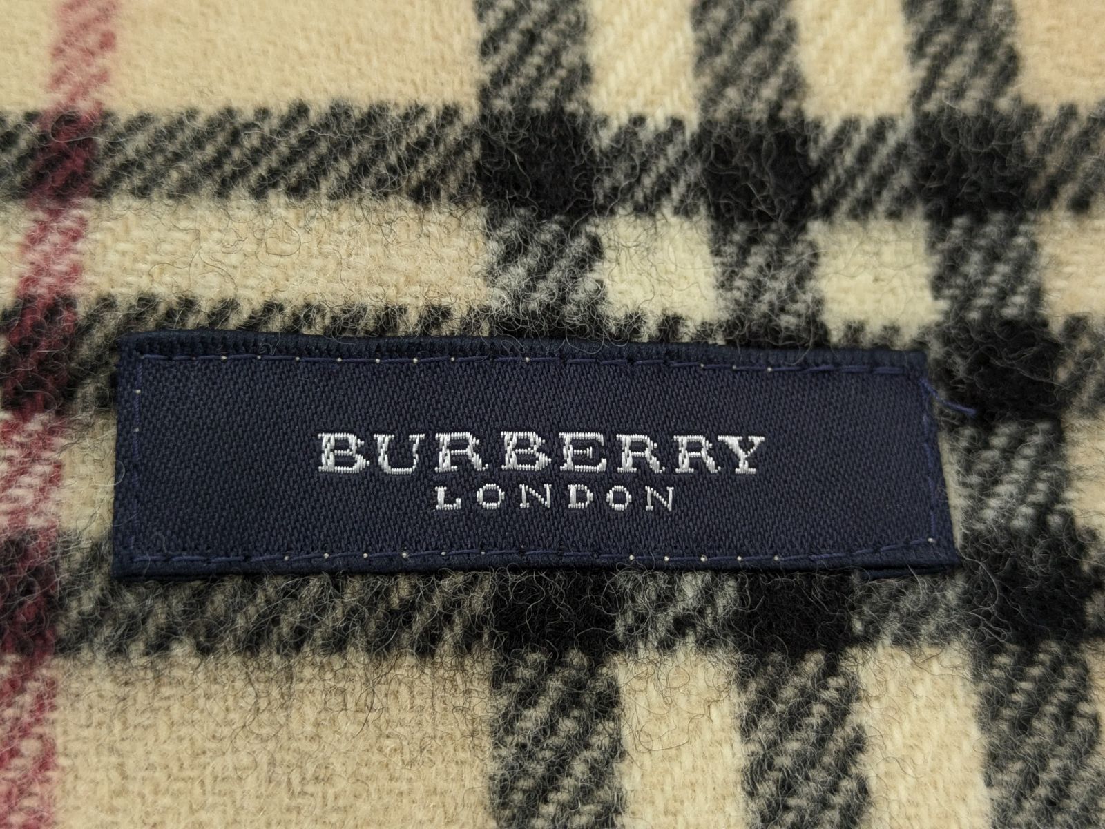 良品 BURBERRY/バーバリー ひざ掛け ウール100% ノバチェック /西川産業