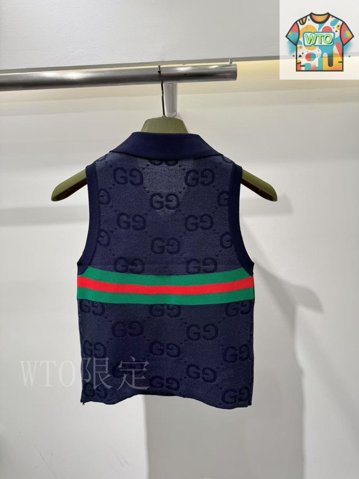 今日特価】Gucci エレガント ベスト - メルカリ