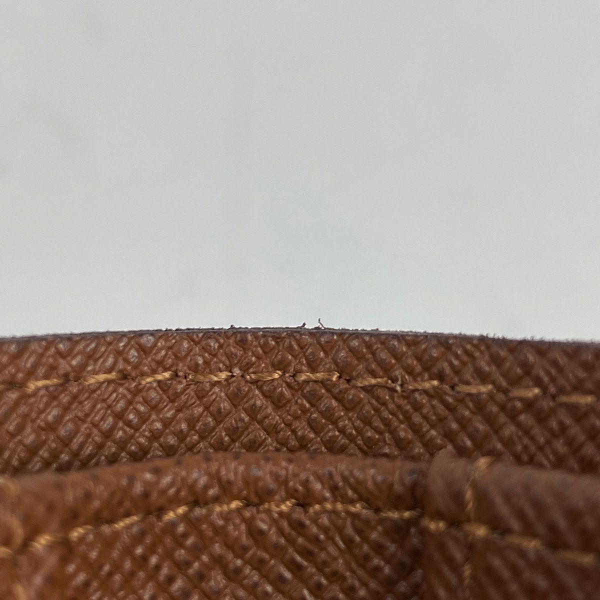 Vuitton ポルト