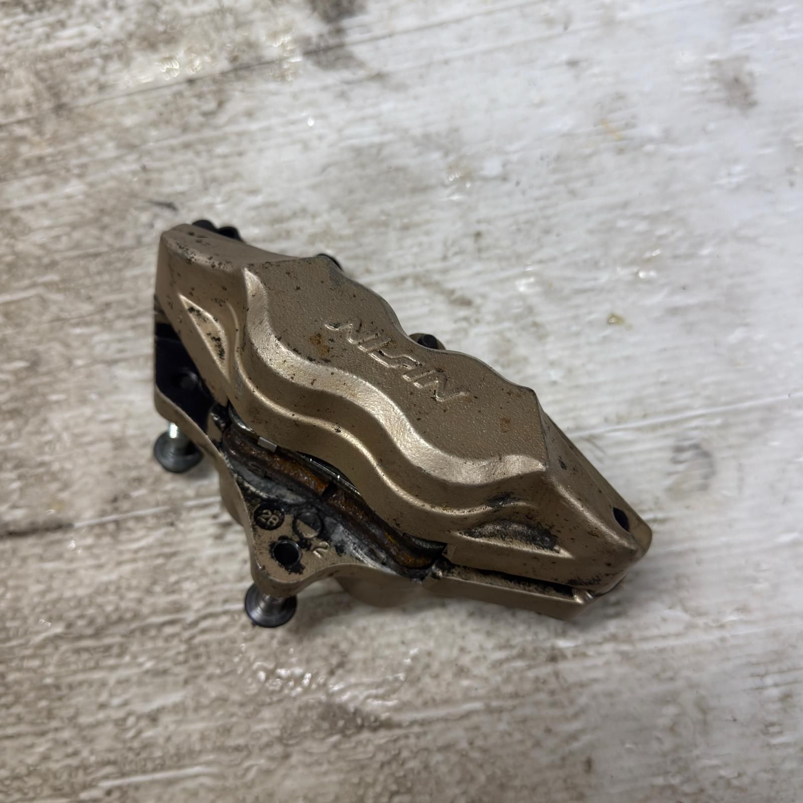 HONDA ホーネット250 MC31 フロントキャリパー ホンダ