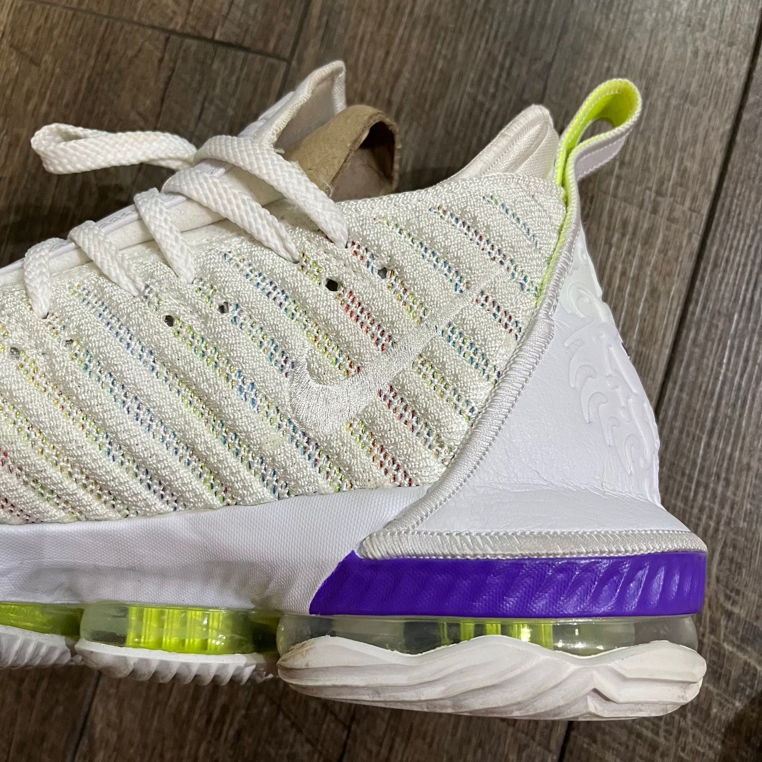 国内正規 Nike LeBron 16 Buzz Lightyear AO2588-102 イストーリー バズライトイヤー レブロン16 スニーカー  ナイキ 29cm 62854A|mercariメルカリ官方指定廠商|Bibian比比昂代買代購