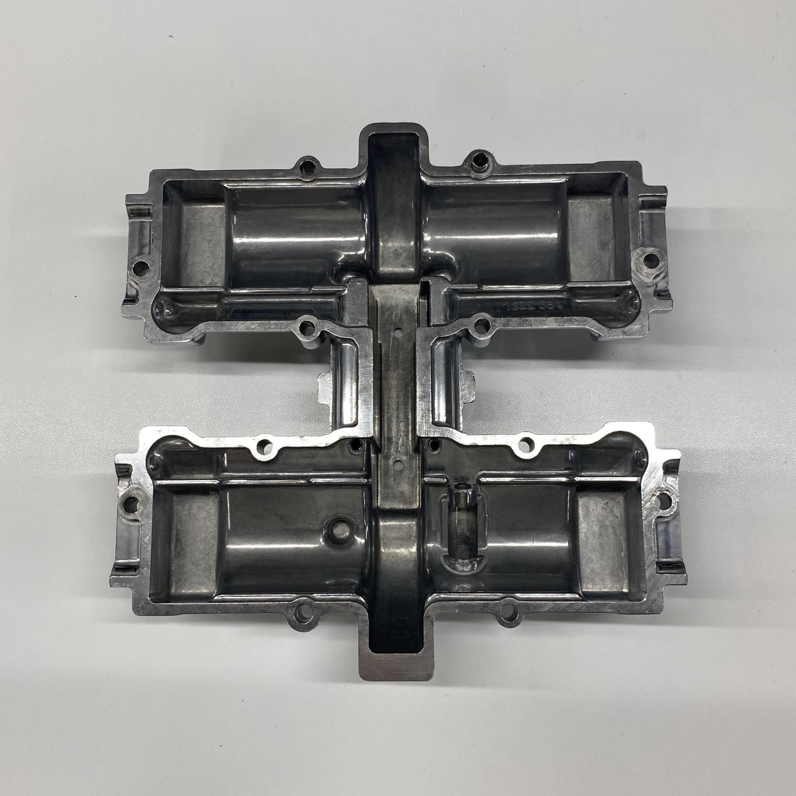 SUZUKI GSX400E シリンダーヘッドカバー バレル研磨済 スズキ