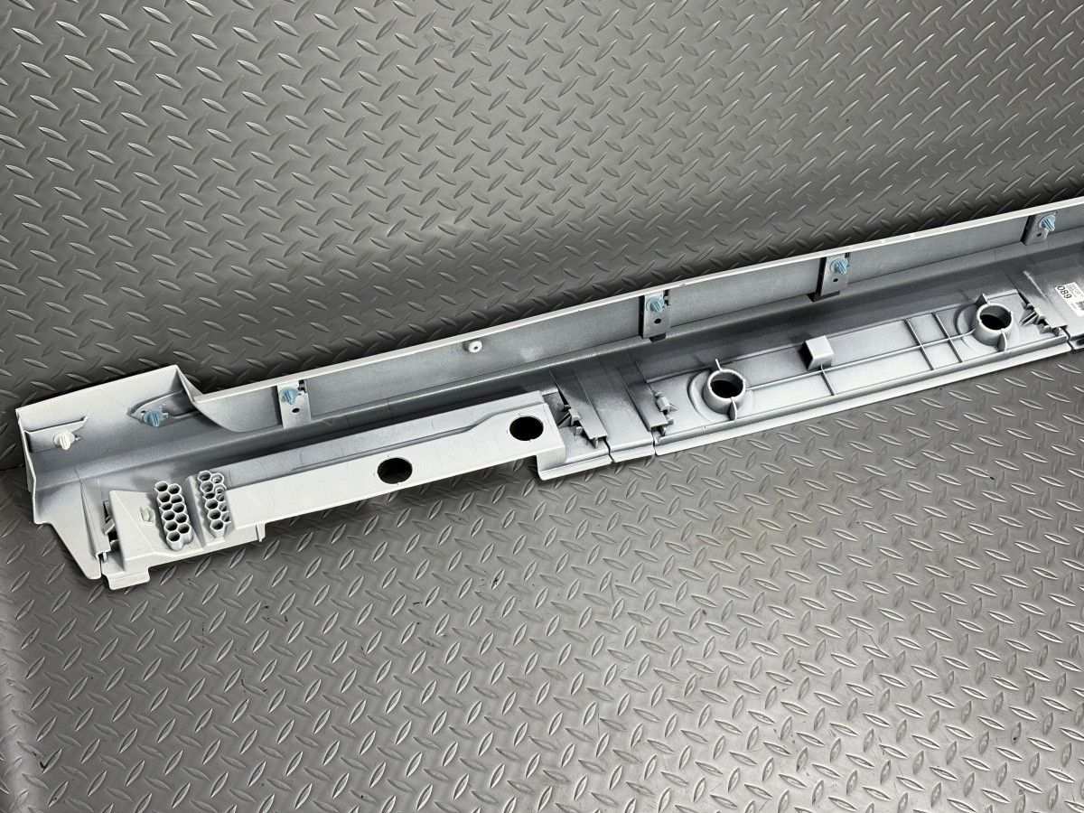 その他 s プリウス ZVW50 右サイドステップ S 1G3 75850-47030-B1 M奥 004470