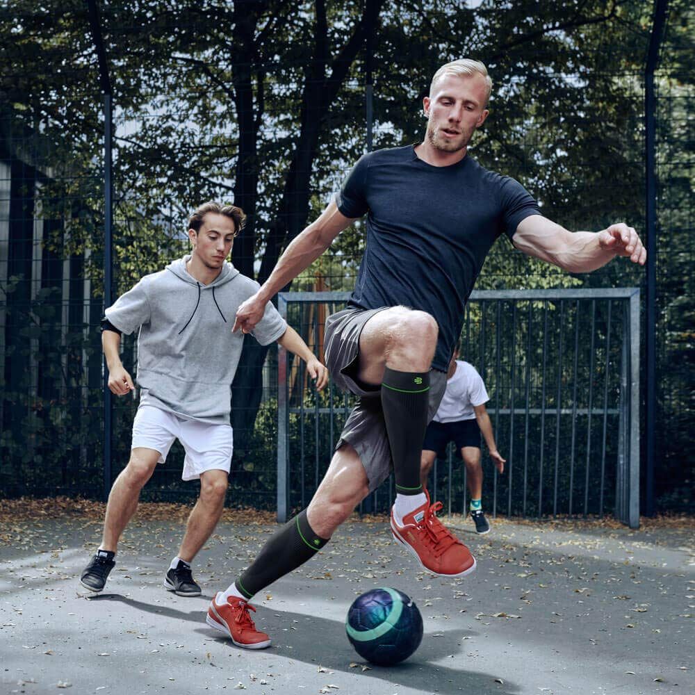 品質保証！ S～XL 短～長 2枚組 のスポーツ用ふくらはぎサポーター コンプレッション効果でふくらはぎをサポート 通気性 全7カラー SLEEVES LEG LOWER COMPRESSION ドイツ製 SPORTS バウアーファインド BAUERFEIND