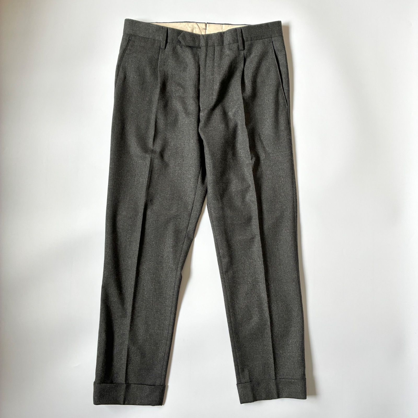 GERMANO / BEAMS F別注 ウールストレッチ サキソニー ワンプリーツ