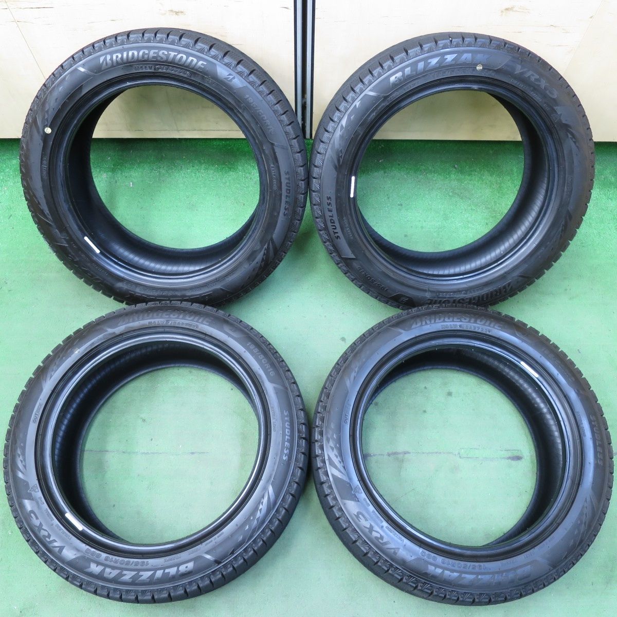 バリ溝！23年！9.5分以上スタッドレス 195/50R16 ブリヂストン 