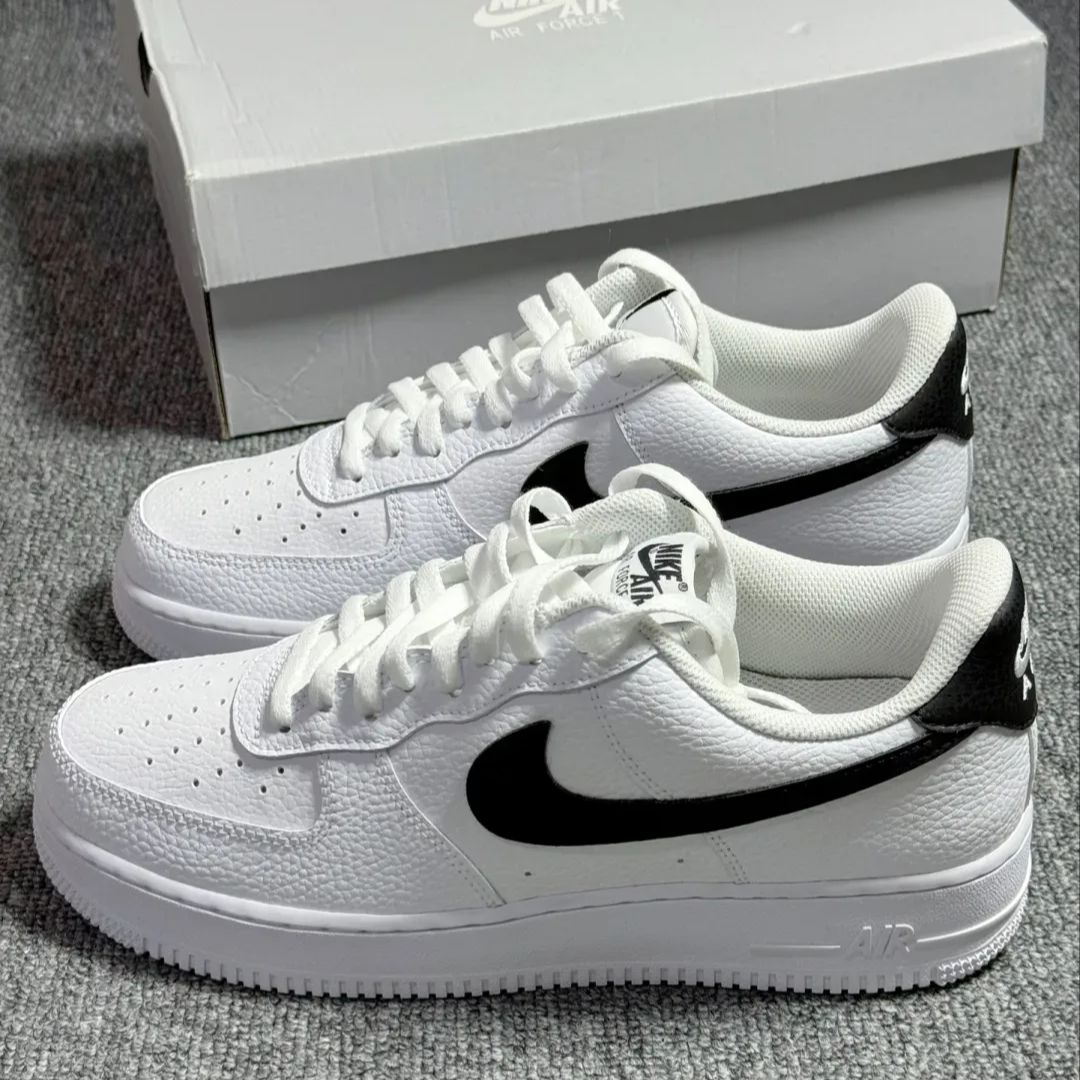 新品 NIKE AIR FORCE 1 Low White Black