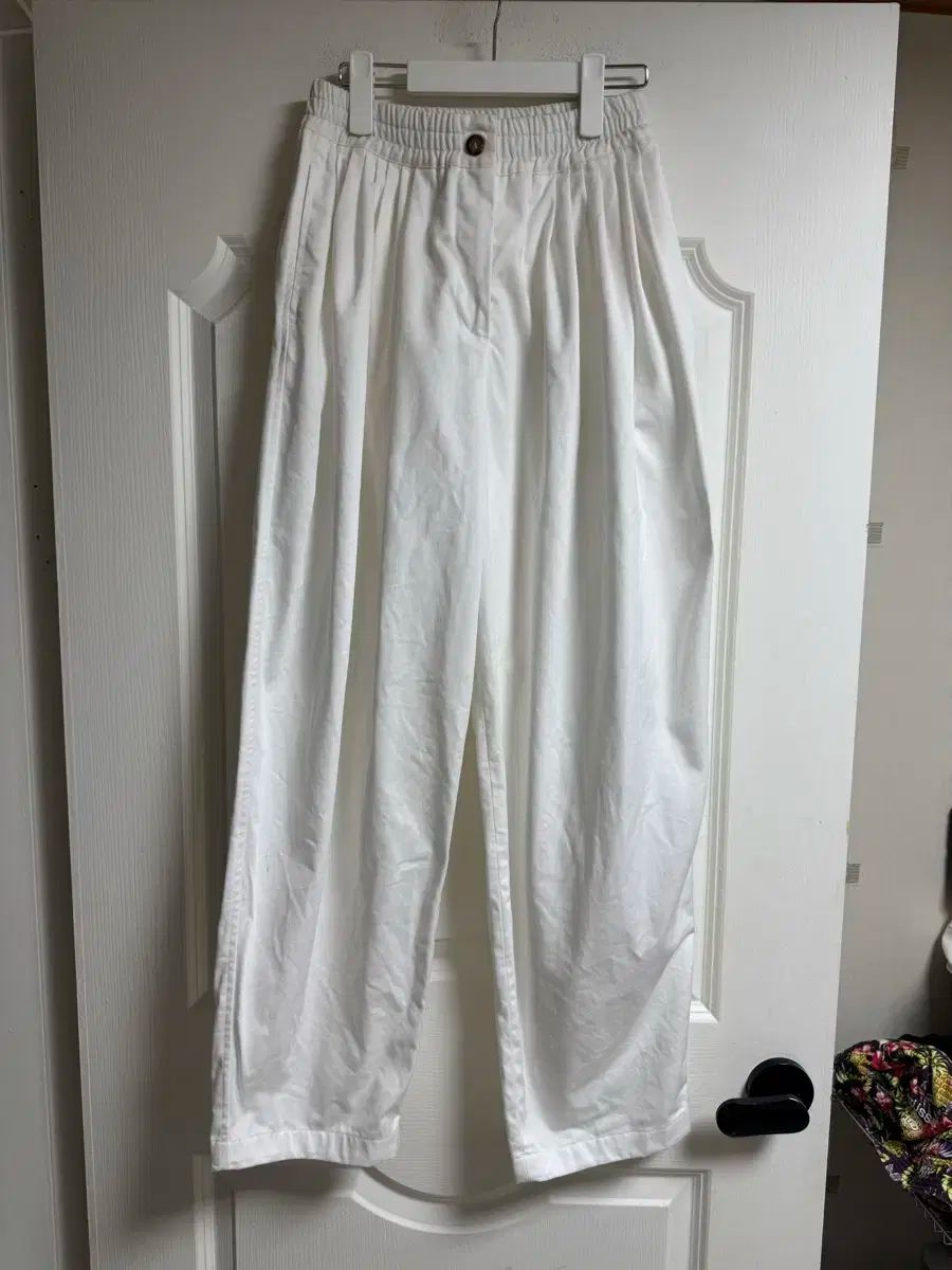 MOONDAL ムンダル Cotton Volume Tuck Pant アイボリー S コットンパンツ