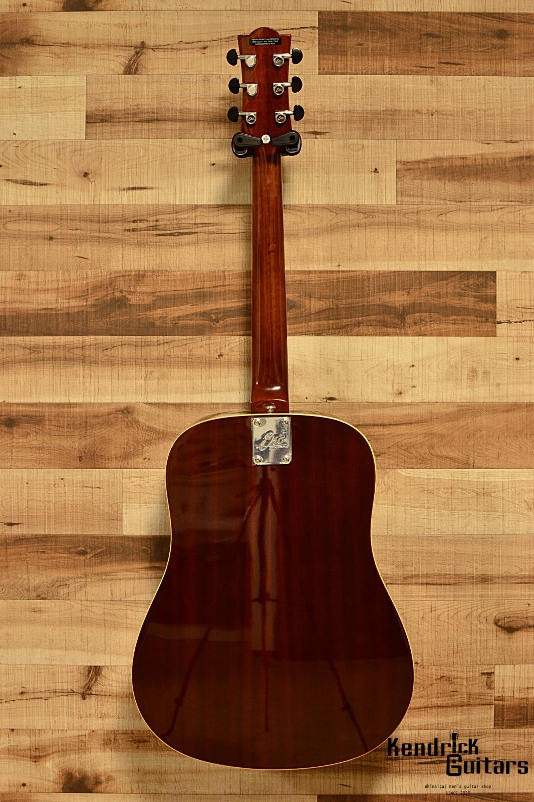 EKO Ranger VI VR EQ - HB w/GB ハート ピック ギター