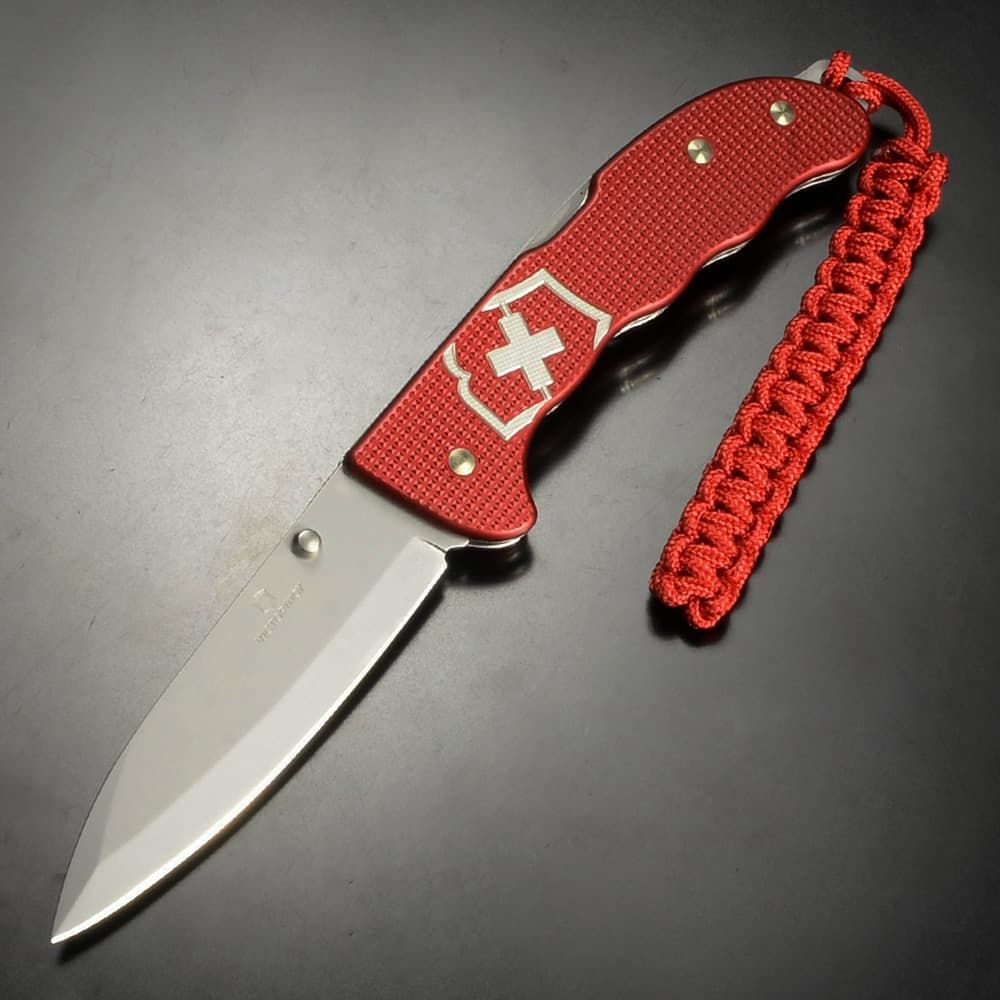VICTORINOX 折りたたみナイフ Evoke Alox エボーク 0.9415. [ レッド 