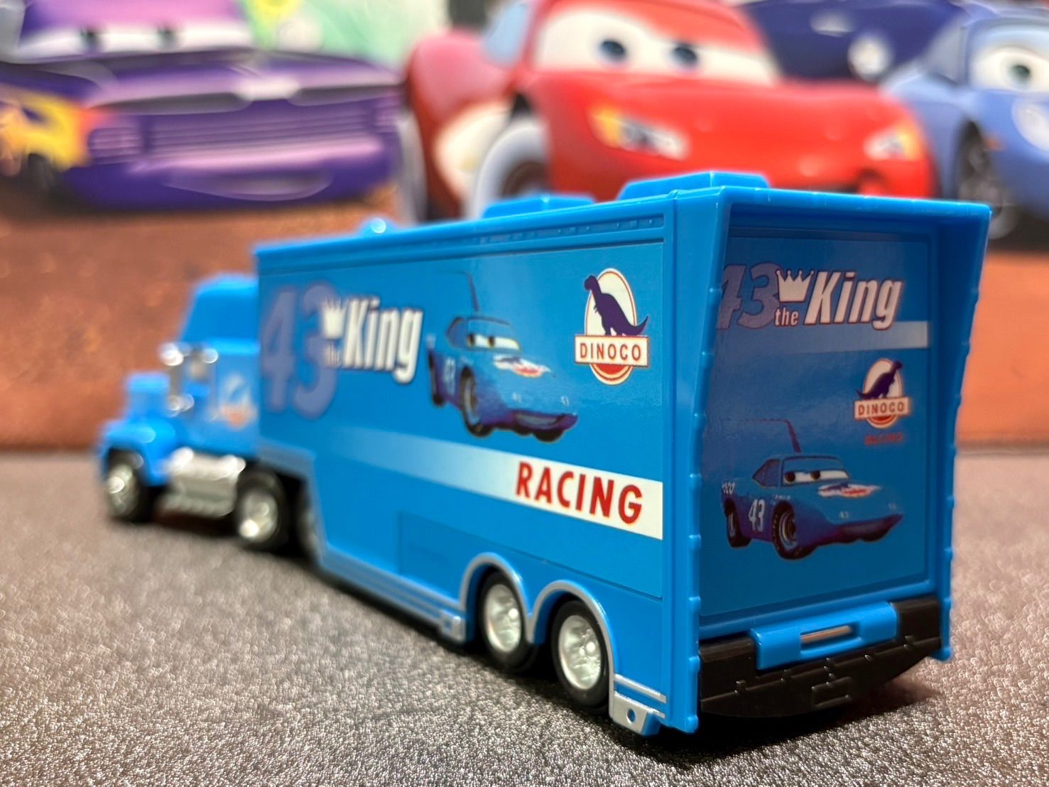 新品】 カーズ マック トラック トレーラー キング ダイナコ 単品