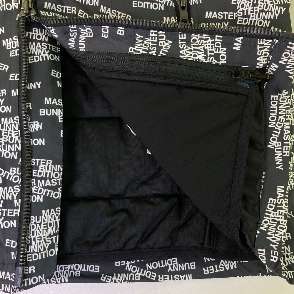 2025大特価！ サイズ 4 MASTER BUNNY EDITION マスターバニーエディション モデル 中綿ベスト付 ナイロン ジップジャケット ロゴ 総柄 ブラック系 240101466464 ゴルフウェア メンズ ストスト