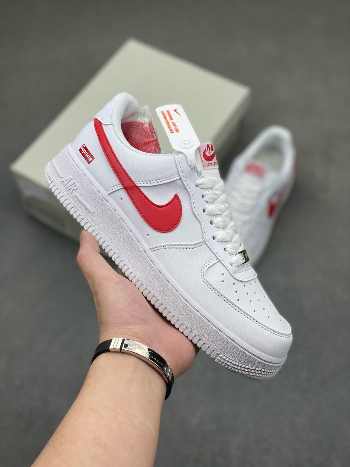 [大人気] 新品 NIKE ナイキ スニーカー エアフォース supreme × NIke Air Force 1 Low スニーカー メンズ レディース ローカット 男女兼用 並行輸入品