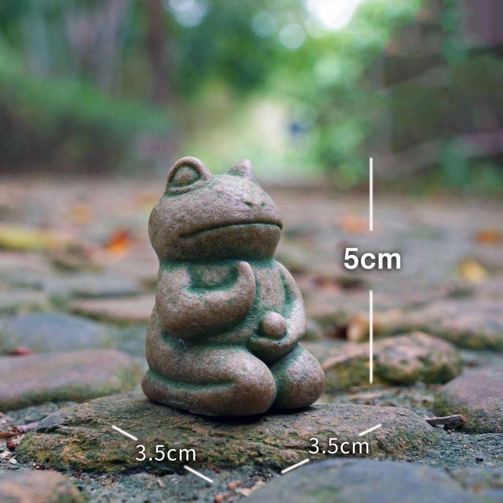 かえる カエル 全長33cm 置物 置き物 雑貨 御影石のオブジェ 庭先 玄関