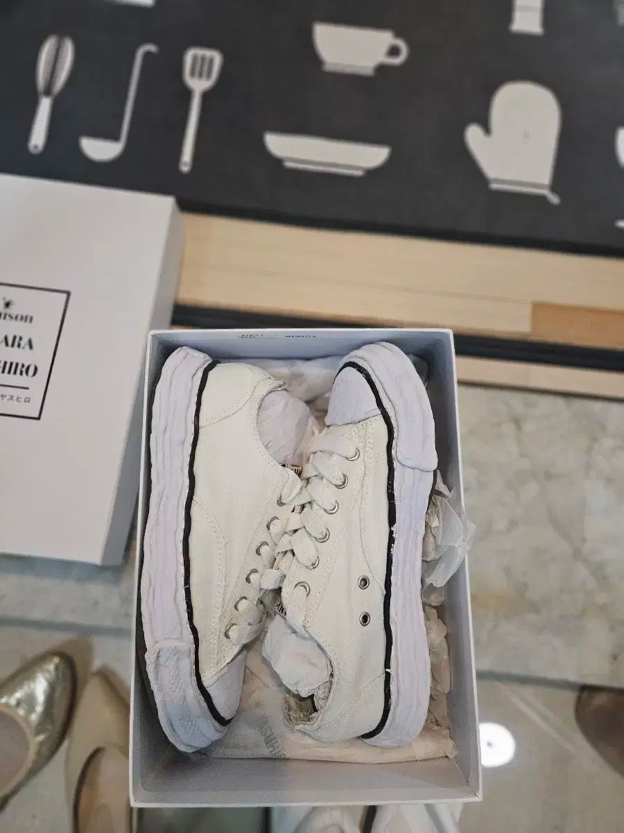 メゾンミハラヤスヒロ 23 スニーカー 43