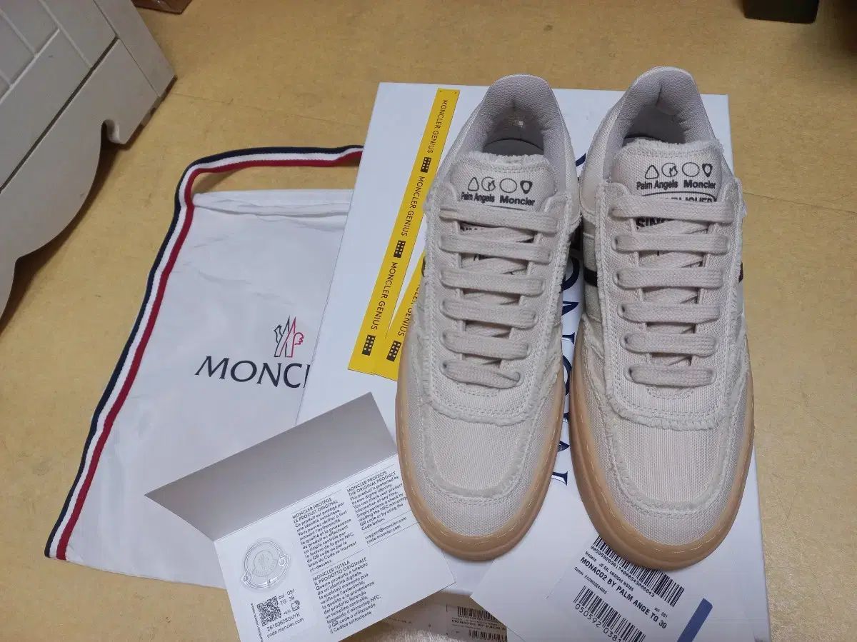 250 MONCLER(モンクレール) X ファームエンジェルズ コラボ