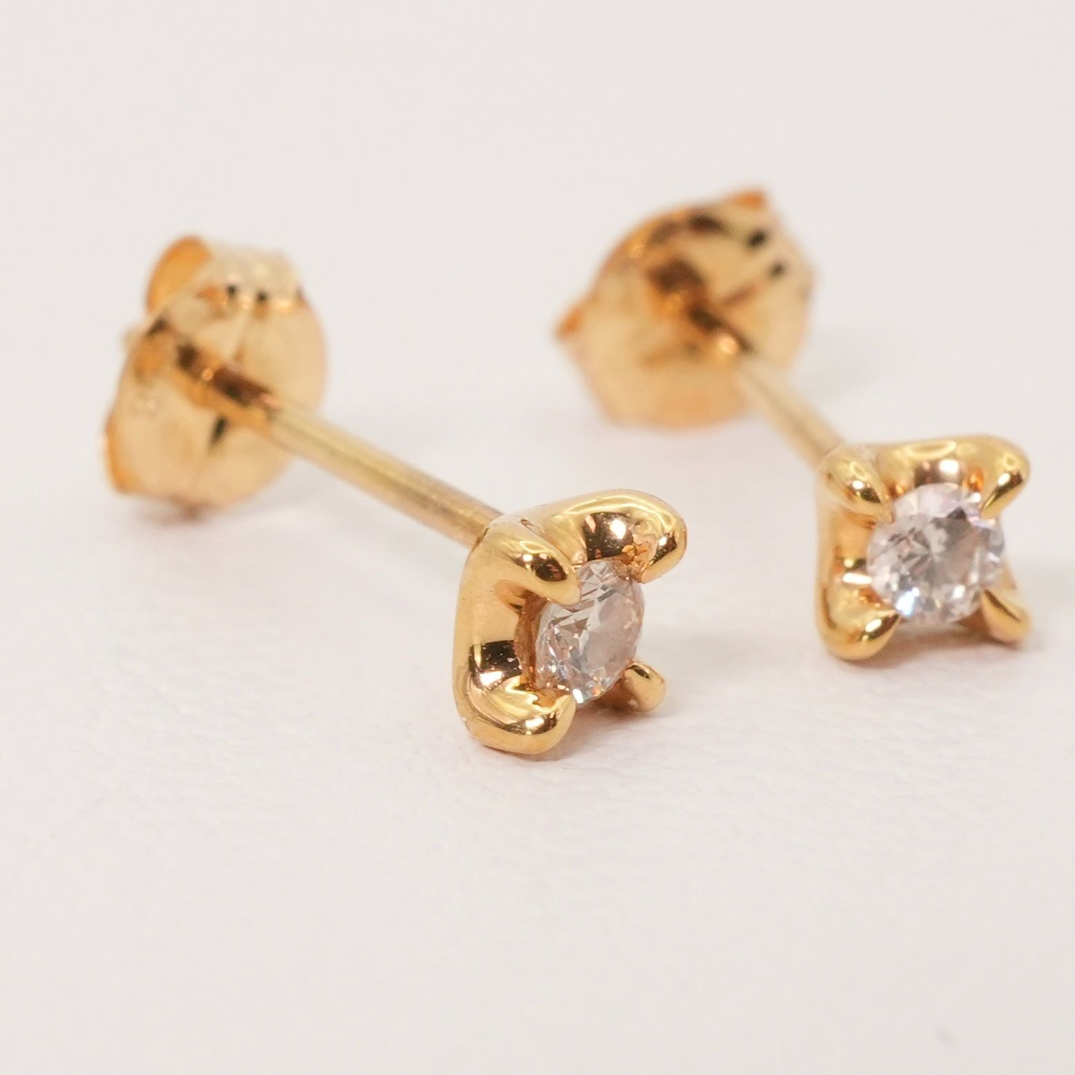 アガット 一粒 ダイヤモンド ピアス K18 深津絵里さん /24-4129