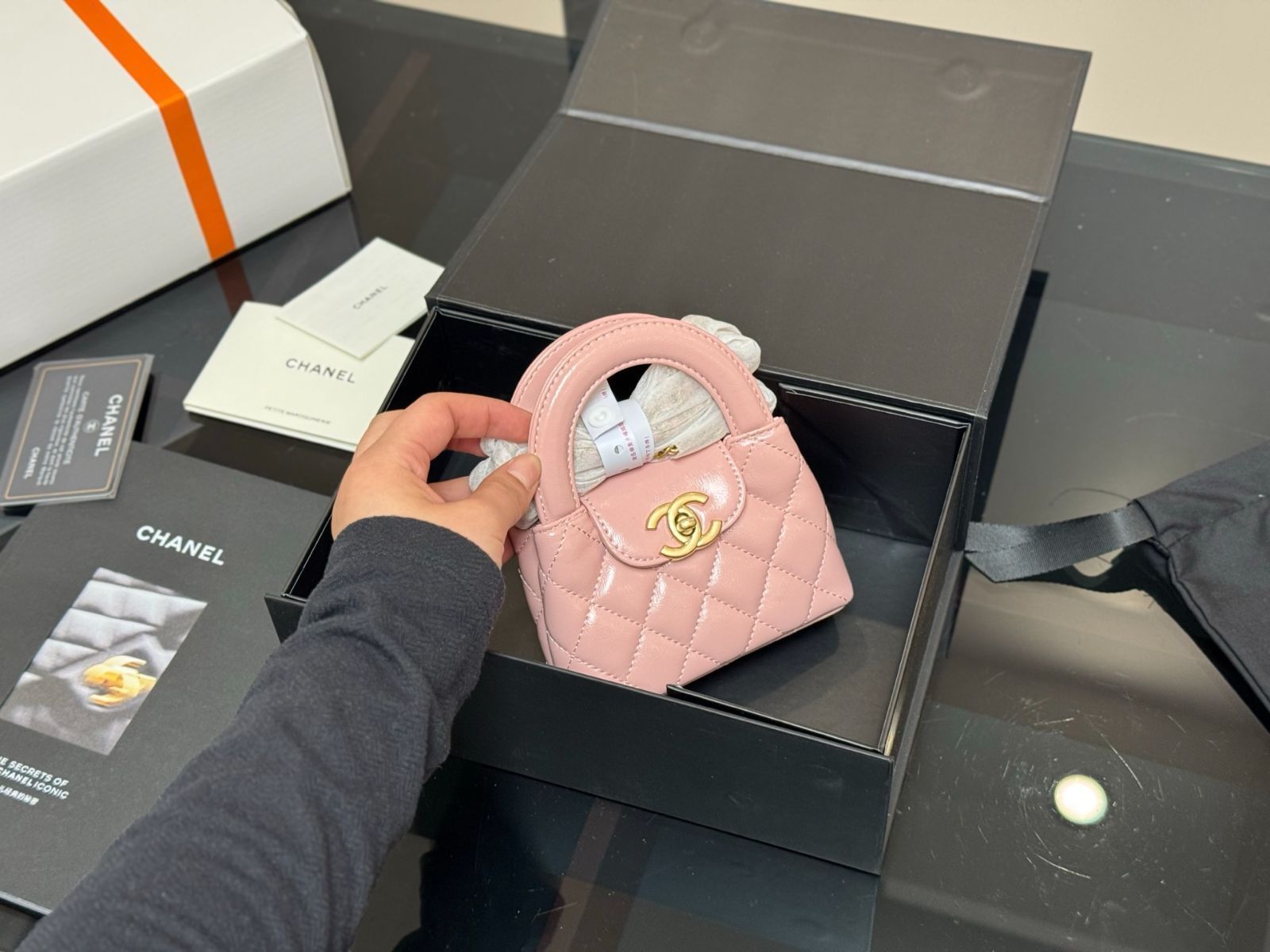 CHANEL 23K ケリー オイルドレザー ミニバッグ ? 12.5×8.5cm