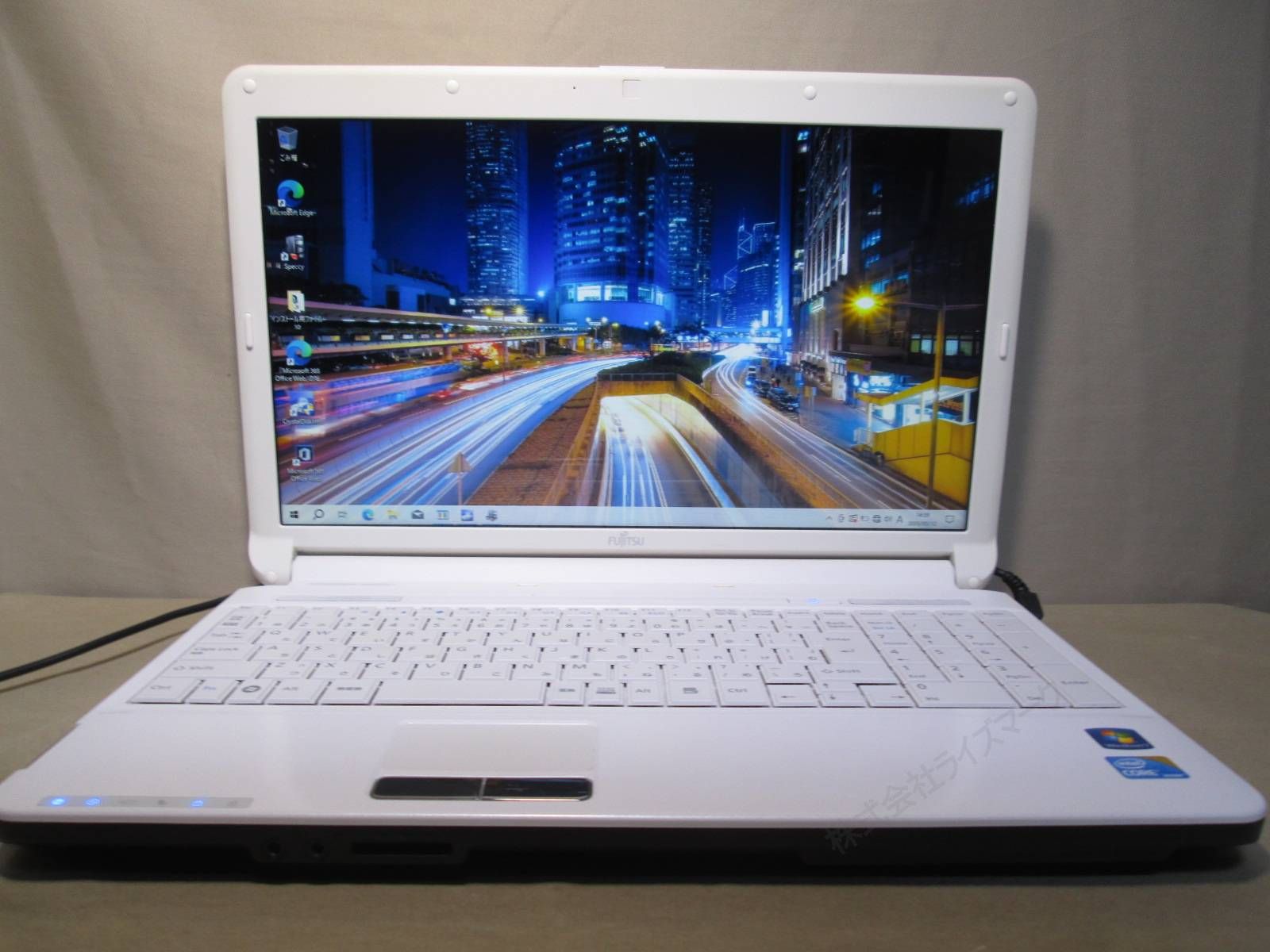 富士通 FMV LIFEBOOK AH530/3A【Core i3 350M】 【Windows10
