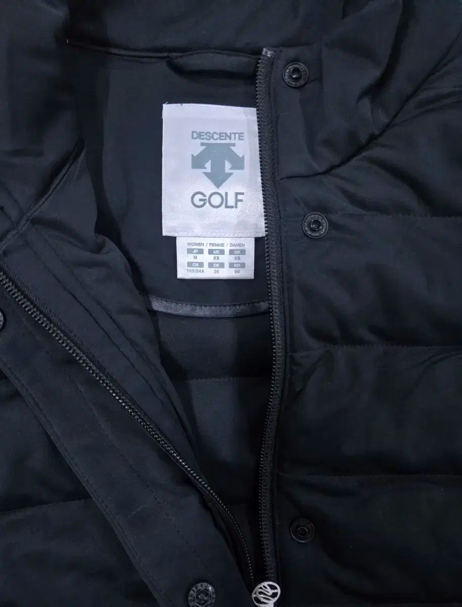 初回特典付き！ デサント₍DESCENTE ゴルフ 女性 M 軽量 ダウン アウター ここで新しい製品を取得!