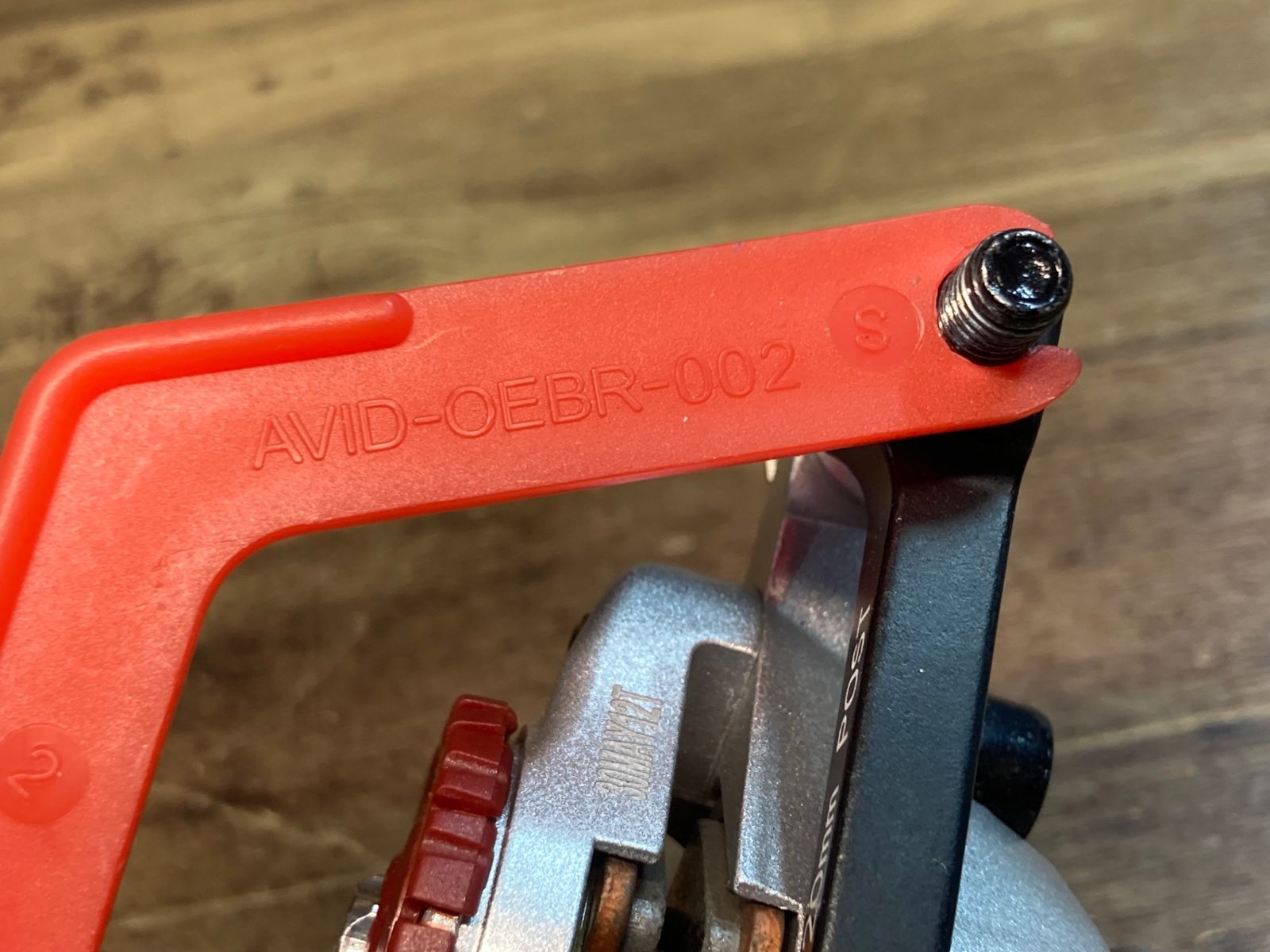 II977 エイビッド Avid BB7 ROAD ディスクブレーキ キャリパー ポスト