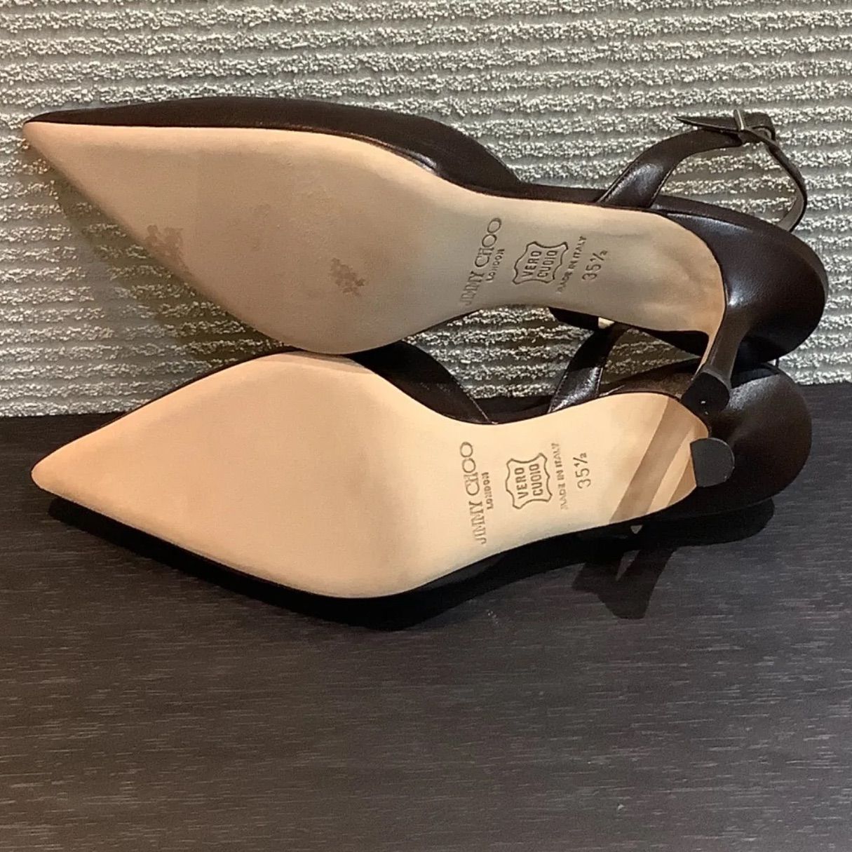 ☆年末年始セール☆ 未使用 JIMMY CHOO ジミーチュウ ポイン