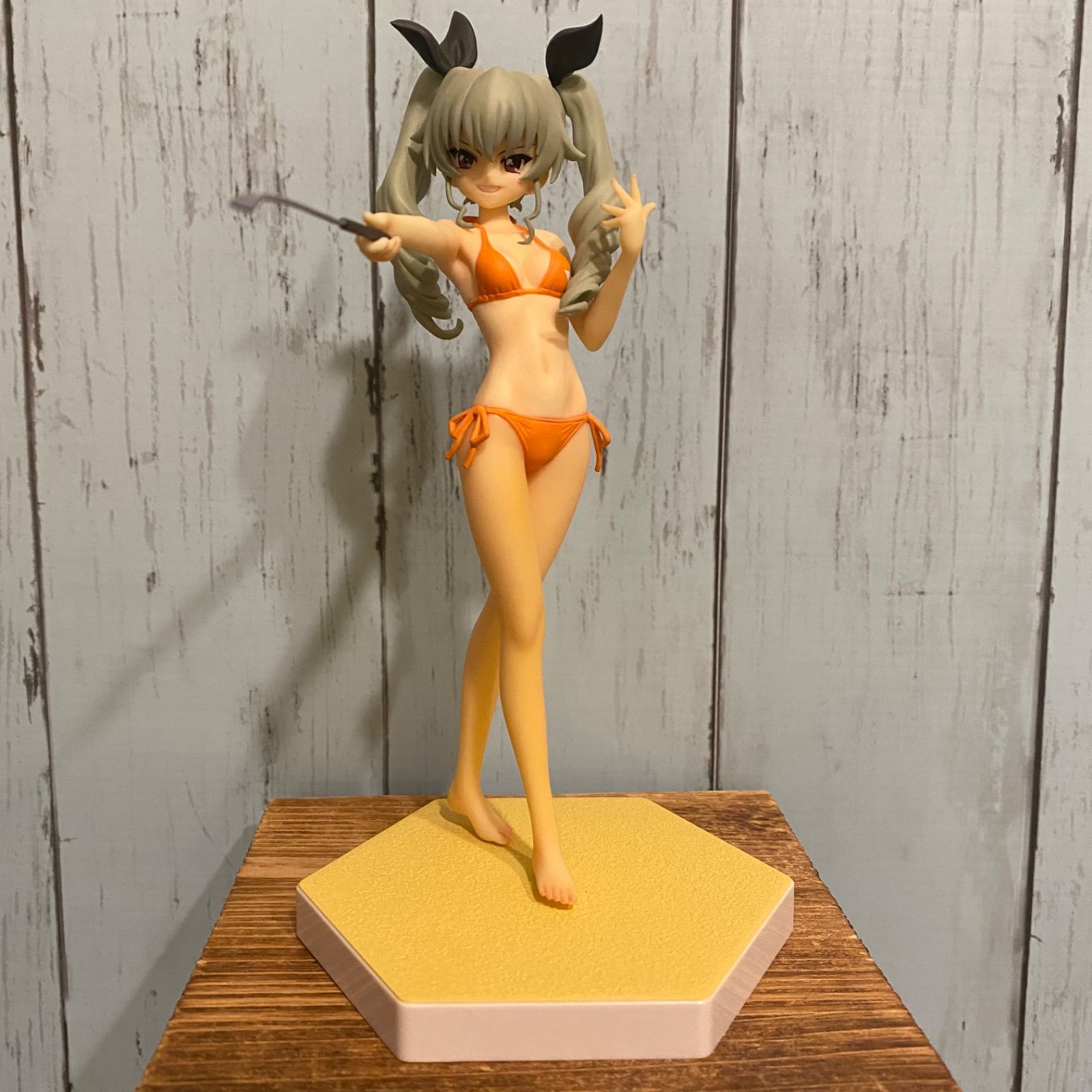 BEACH QUEENS ガールズ＆パンツァー アンチョビ 1/10 フィギュア