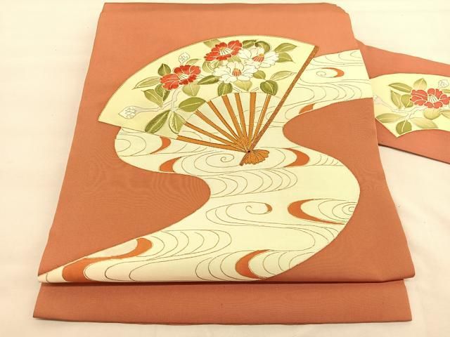 平和屋着物●塩瀬　九寸名古屋帯　駒刺繍　流水扇面椿　金彩　正絹　逸品　BAAU1850hv 平和屋着物○塩瀬 九寸名古屋帯 駒刺繍 流水扇面椿 金彩 正絹 逸品