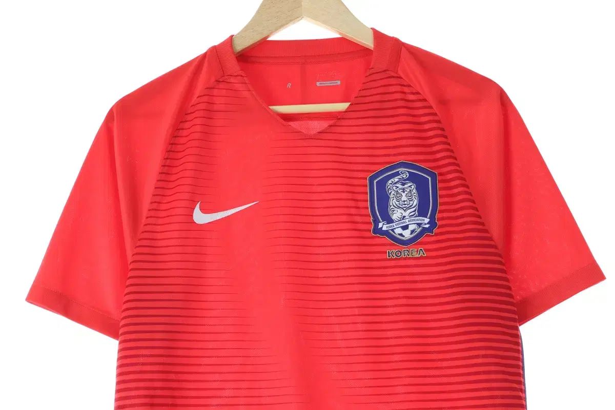 （ M ） Nike(ナイキ） 半袖 Tシャツ 韓国 国立大学- 147F2