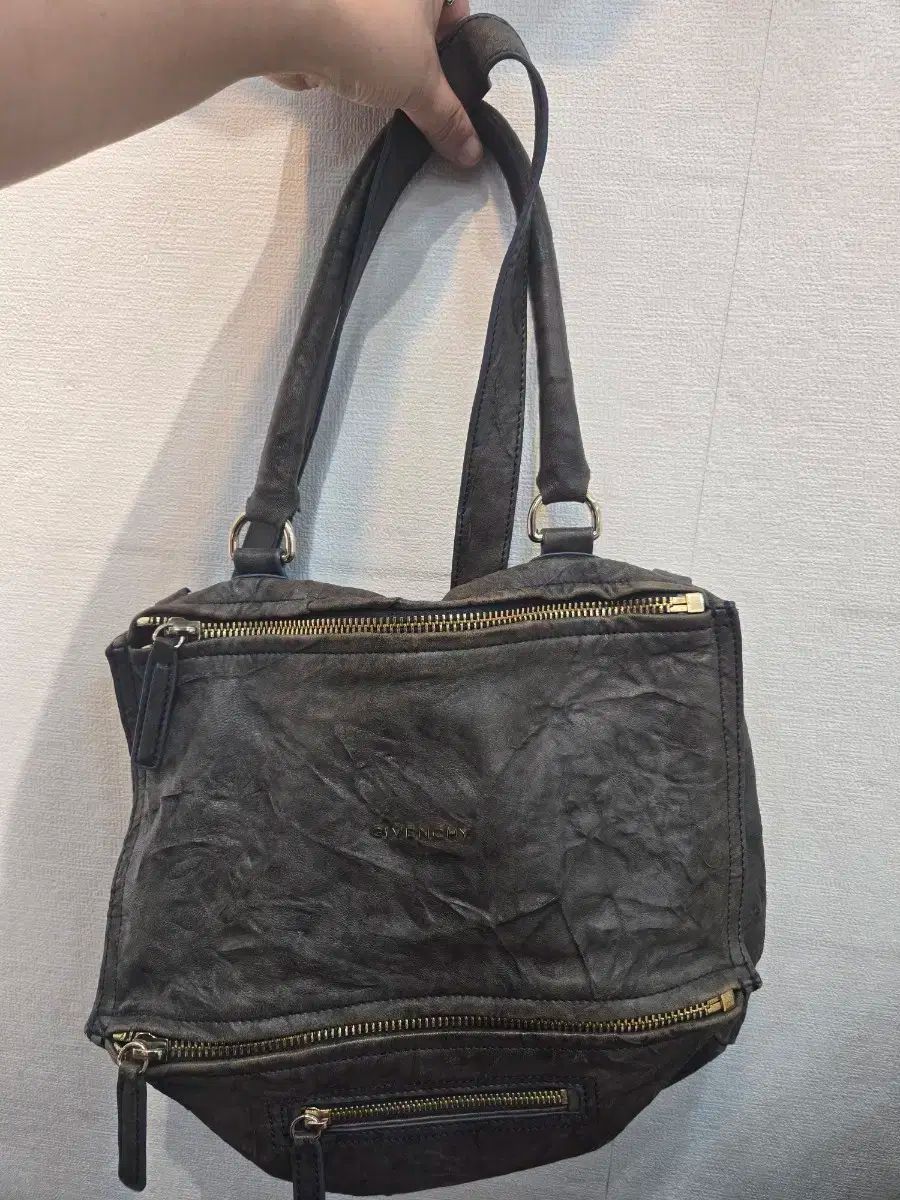 Givenchy ジバンシィ パンドラバッグ