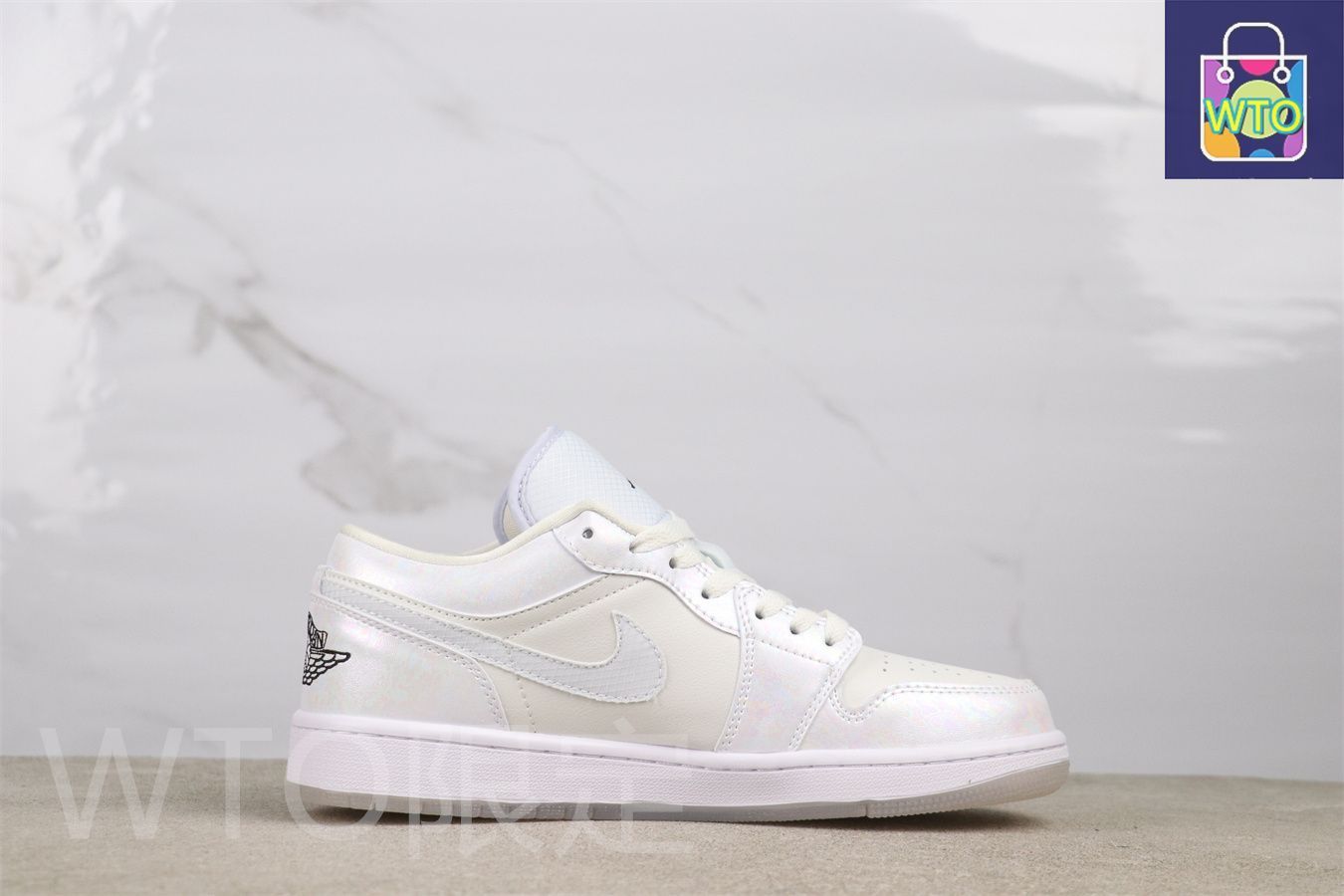 今日 Air Jordan 1 HF4080-001 ファントムホワイト - グレー - ブラック-WTO輸入