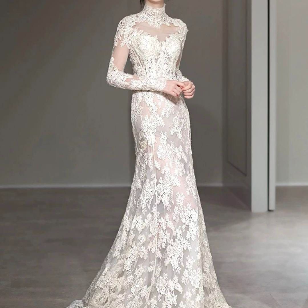 25年新作 新品未使用 花柄レースが美しい 長袖にハイネックの