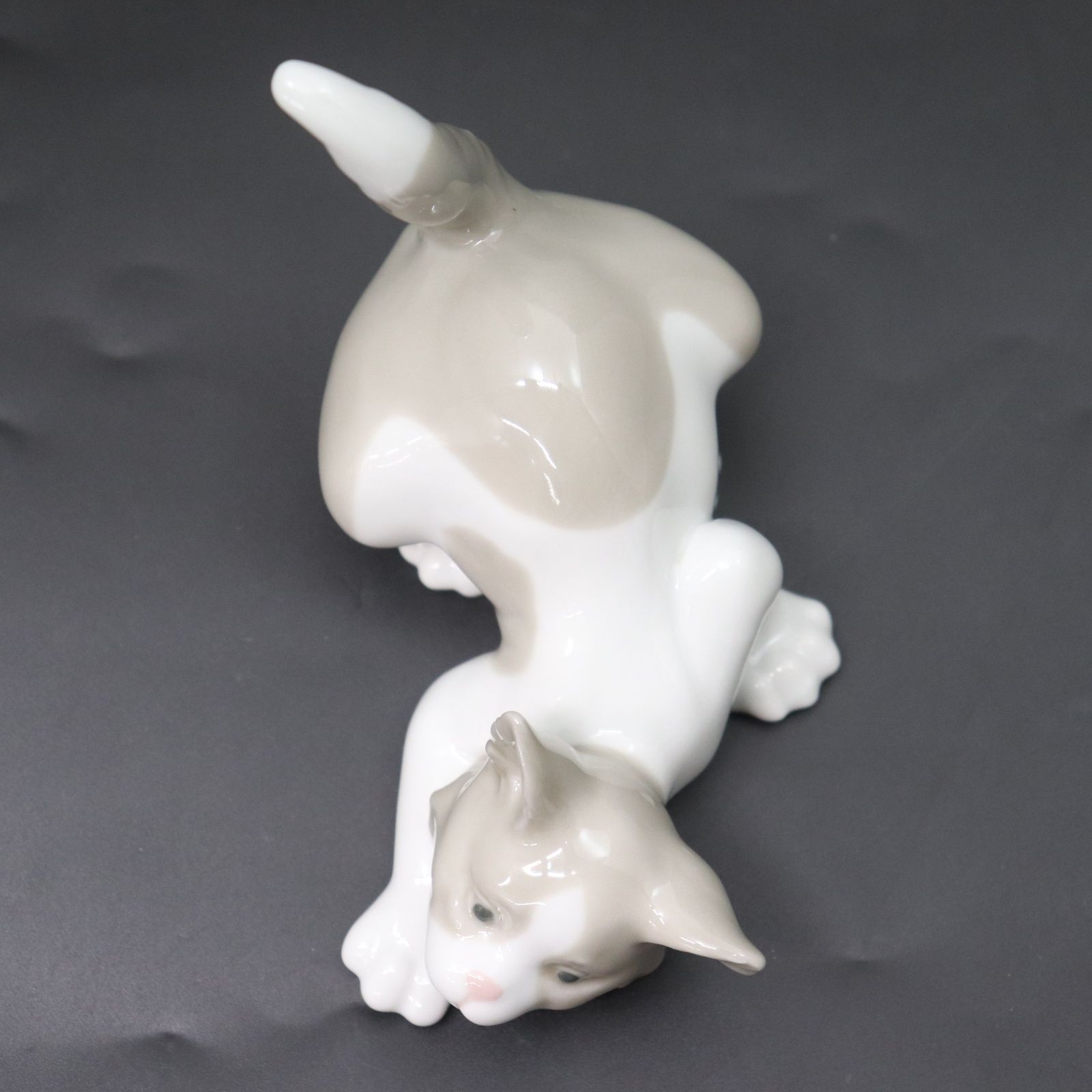 ITX3ZL51VGZU LLADRO リヤドロ 尻尾を立てる猫 -2 ねこ ネコ 陶器 
