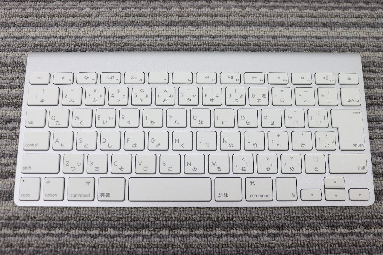 ☆送料無料 / キーボード APPLE Wireless Keyboard A1314