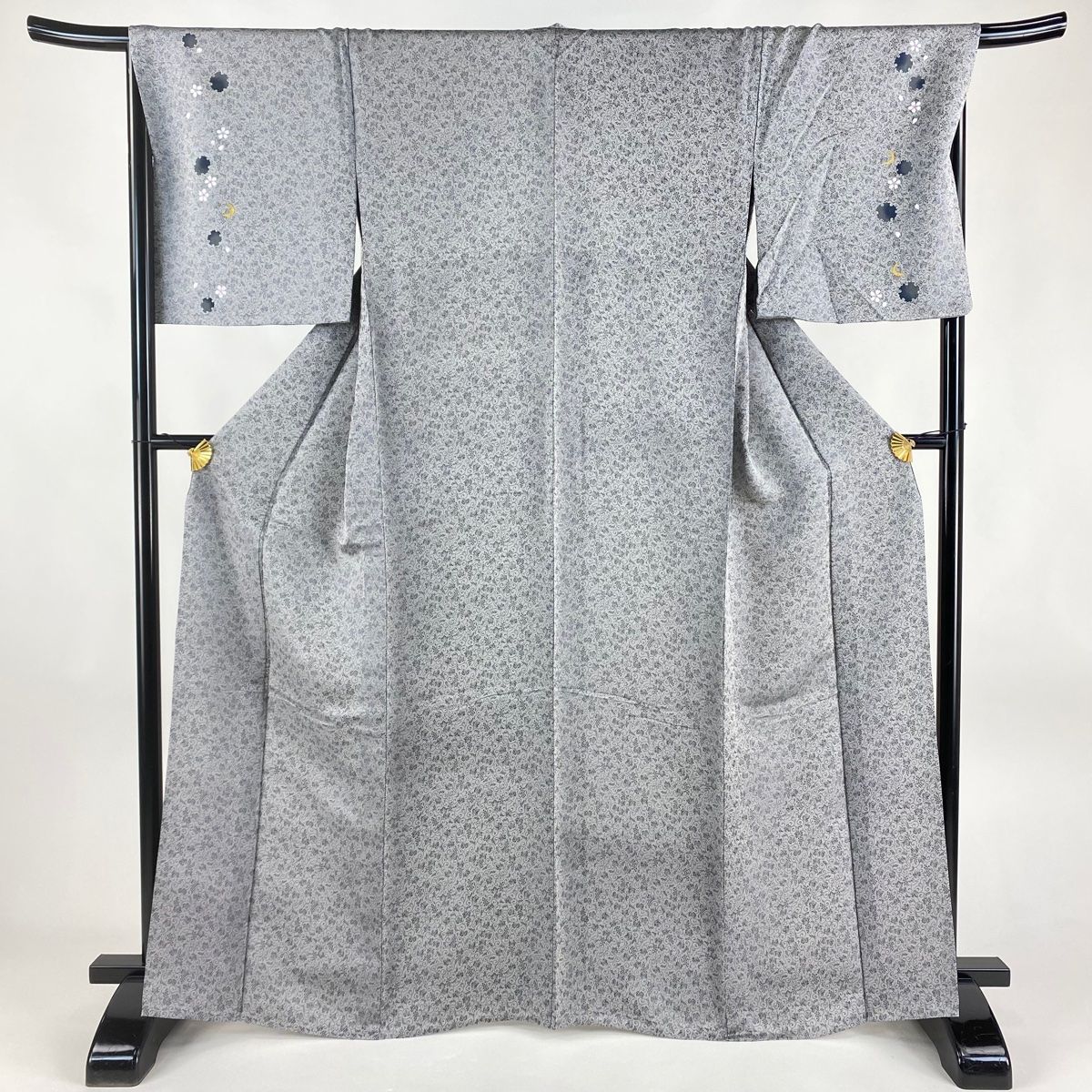 付下げ 身丈166cm 裄丈68cm L 単衣 お召地 葡萄唐草 桜 金彩 灰色 正絹  