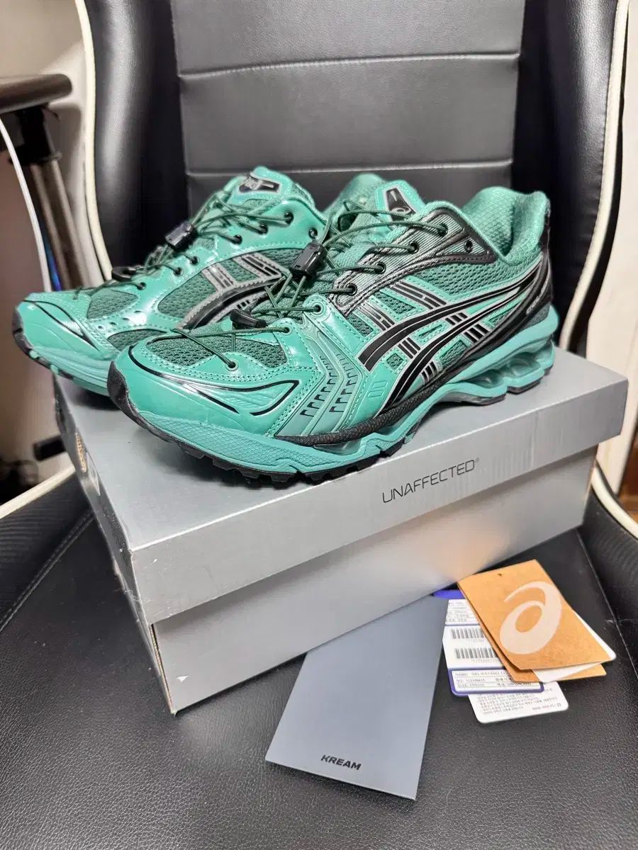 ASICS GEL-KAYANO 26 エクストラワイド 27.0cm 2025年最新】Yahoo!オークション -「27.0」(ASICS