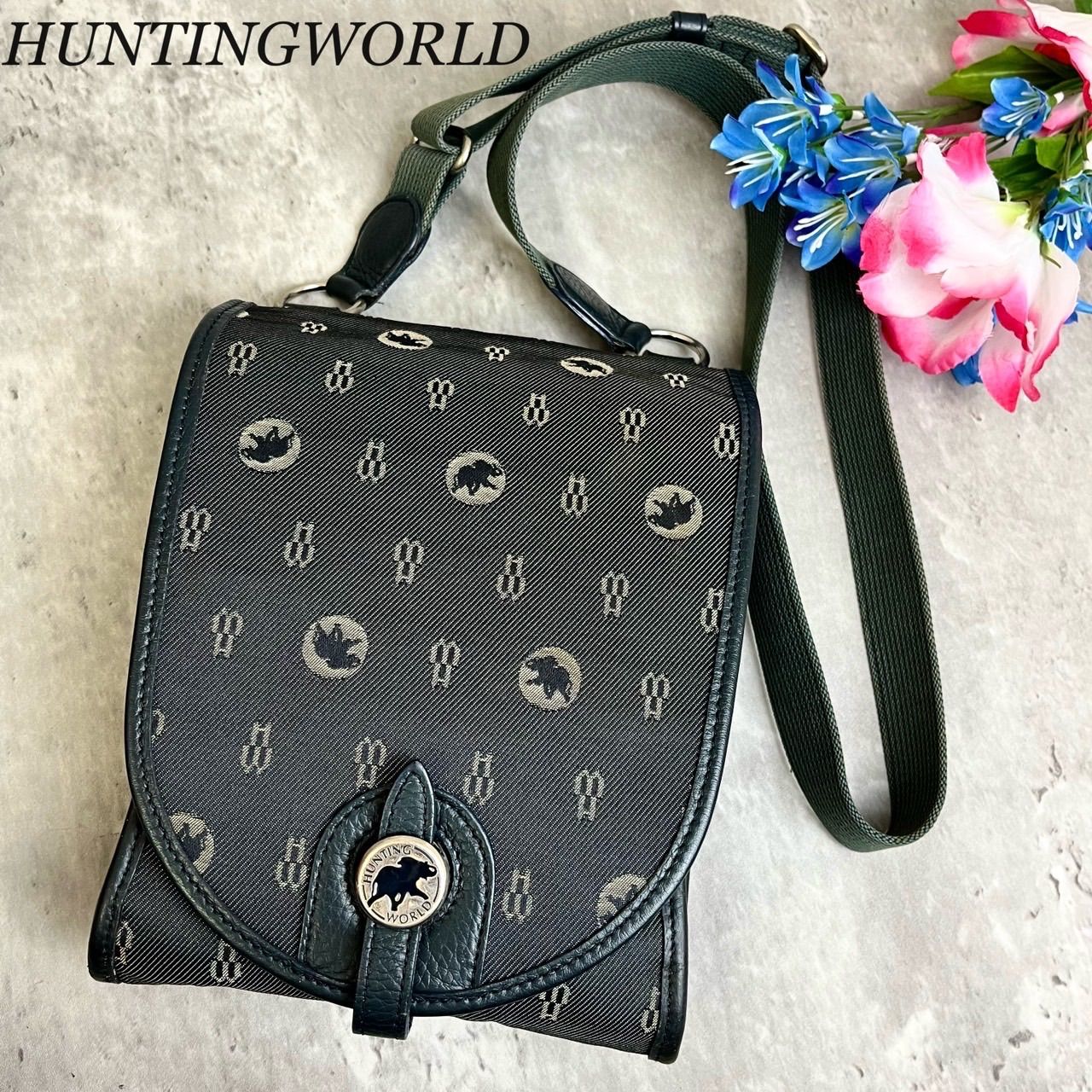 ✨極美品✨ HUNTING WORLD ハンティングワールド ショルダーバッグ ポシェット フラップ サファリライン 総柄 シルバー金具 キャンバス  レザー 肩掛け レディース ブラック 黒色 - メルカリ