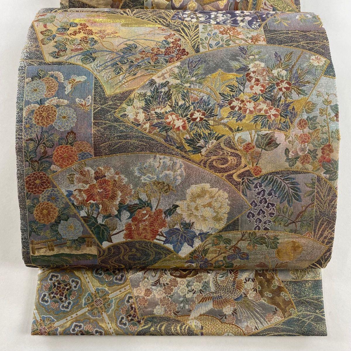 丸帯 名品 伝承国宝図 洋柄 短冊 花鳥 金糸 本金箔 金色 お太鼓柄 正絹