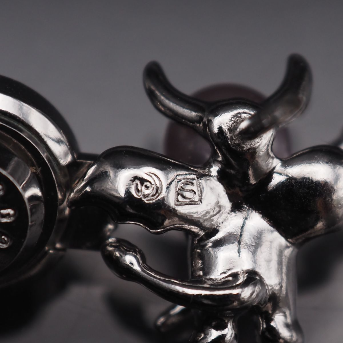 TASAKI 田崎真珠 黒真珠silverブローチ S刻印 TASAKI 田崎真珠 黒真珠