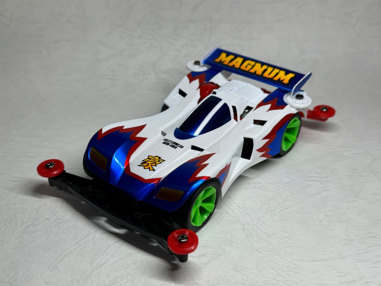 塗装済み完成品◇ミニ四駆 マグナムセイバー プレミアム アニメ風