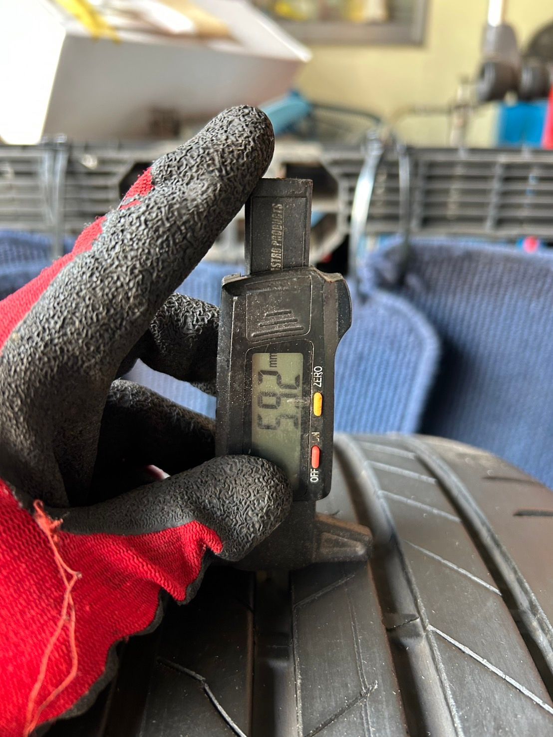 革新 製造 溝7.5分山 BRIDGESTONE ALENZA 001 1本 235 50R20 ランフラット ASP3234