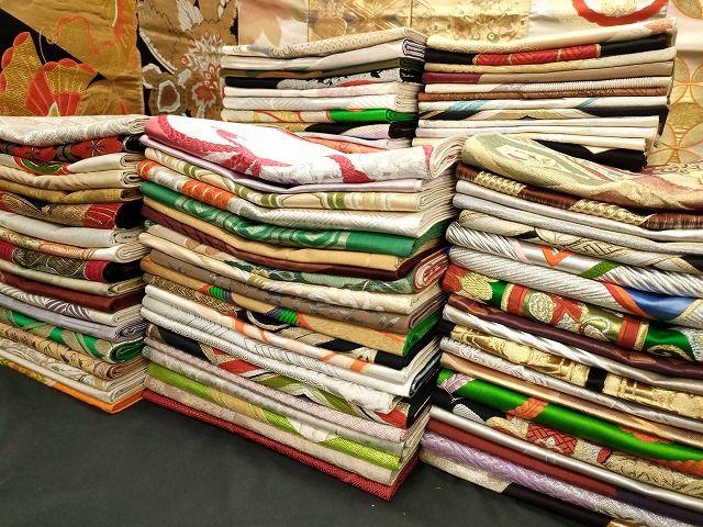 平和屋本店 袋帯 西陣 まとめて100点 鶴 人物 馬 蝶 更紗 花柄 七宝 宝相華 駒刺繍 佐賀錦 金銀糸 など あり 全て正絹 se3775
