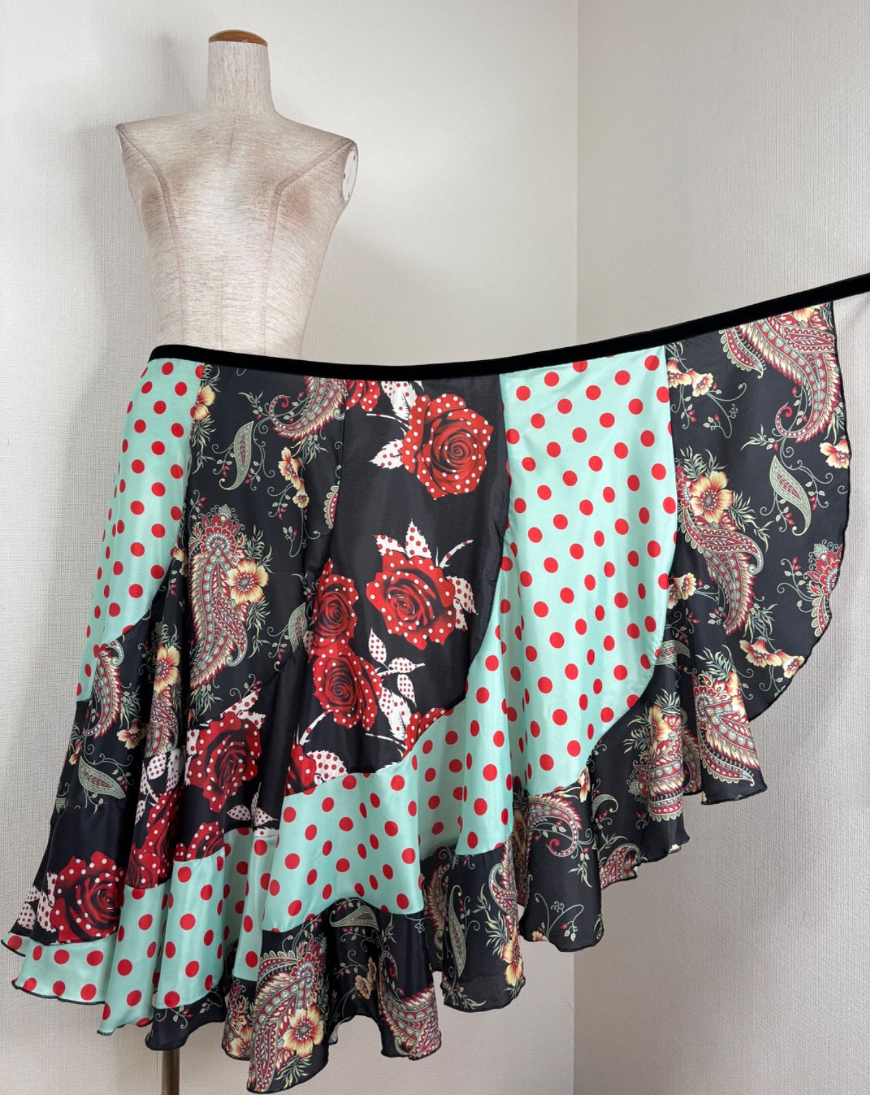 ⭐︎フラメンコ巻きスカート ファルダ⭐︎ フラメンコ 巻きスカート 水玉 ブラック×レッド FMS-1