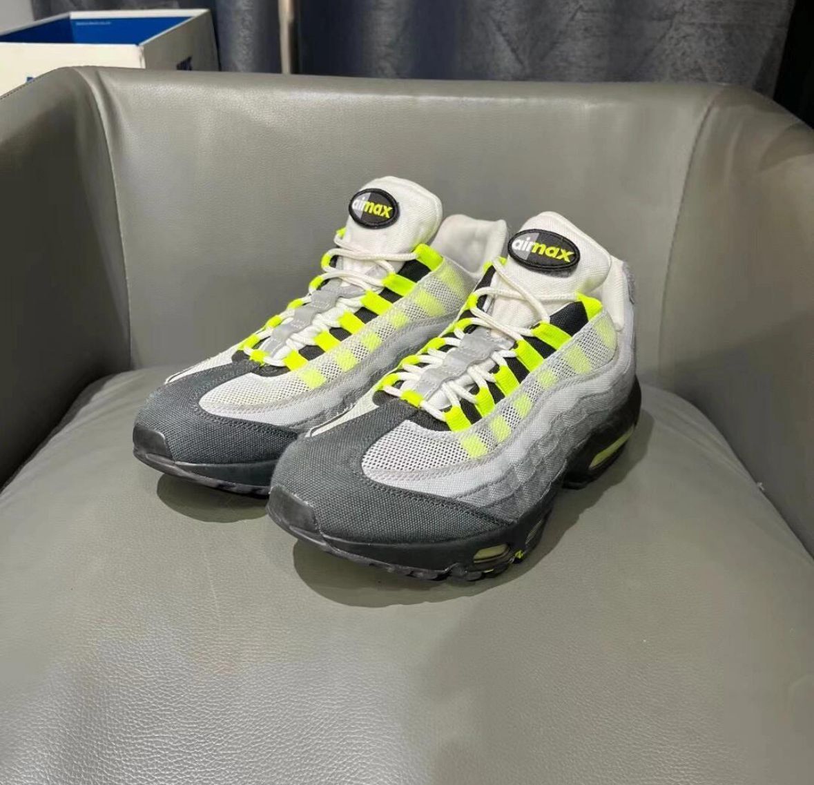 NIKE AIR MAX 95 PATCH OG NEON ナイキ エアマックス95 パッチ OG ネオン 747137-170