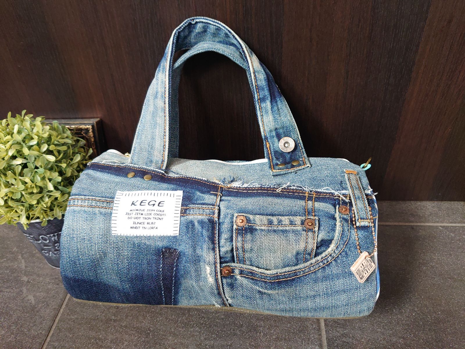 No.176【DENIM✖️ドラム缶型BAG❤️】デニムリメイクボストンバッグ